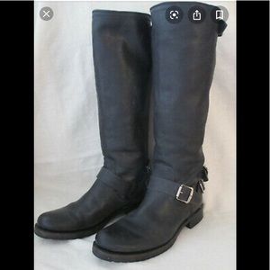 Frye Veronica zip. Size 7.5